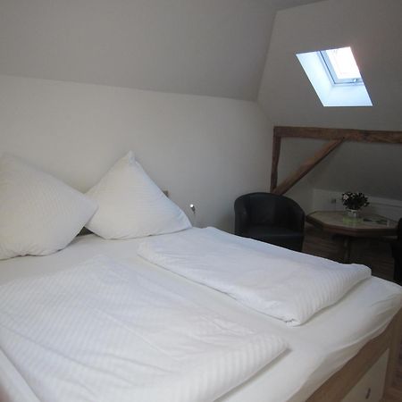 Gast-& Logierhaus Am Rheinsberger See Екстериор снимка