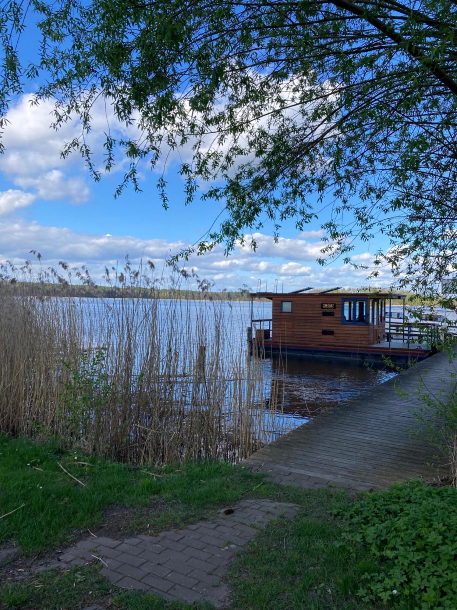 Gast-& Logierhaus Am Rheinsberger See Екстериор снимка